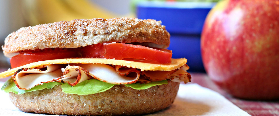 What to Eat Before and After Workout