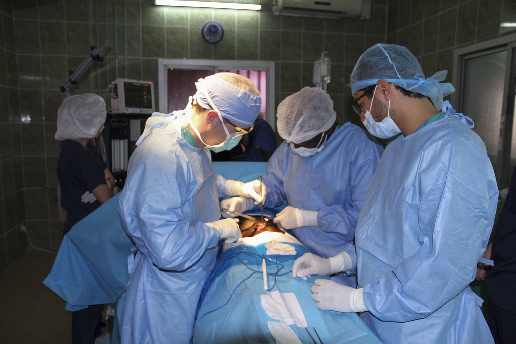 How Urologists Guide Patients Through Surgical and Non-Surgical Treatments