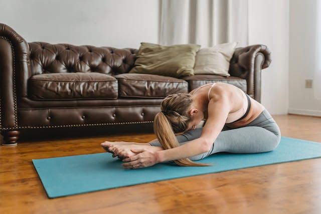 5 Easy Exercises to Relieve Neck Tension at Home