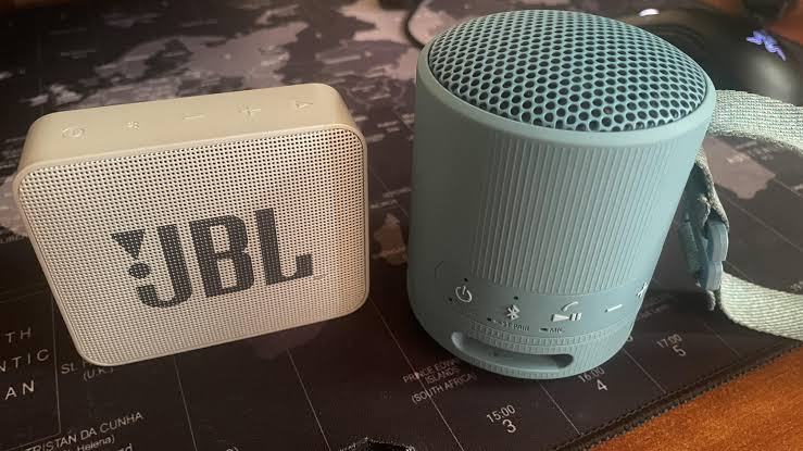 How to Connect Two Bluetooth Speakers to One Laptop